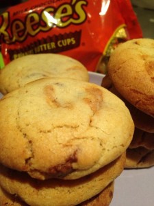 REESE'S PB CUPS IN A COOKIE!!!